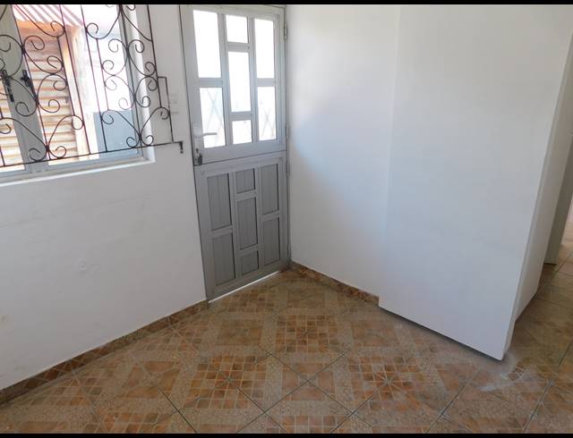 3 BEDROOM APARTMENT TO LET IN BAYVIEW